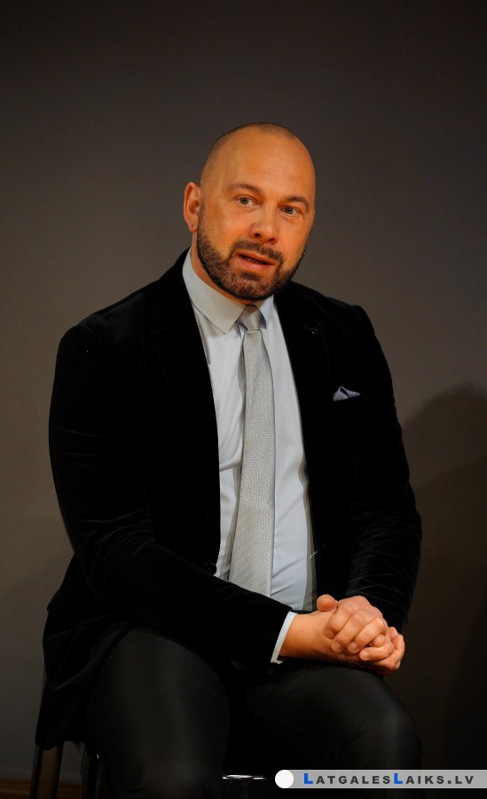 photo.jpg