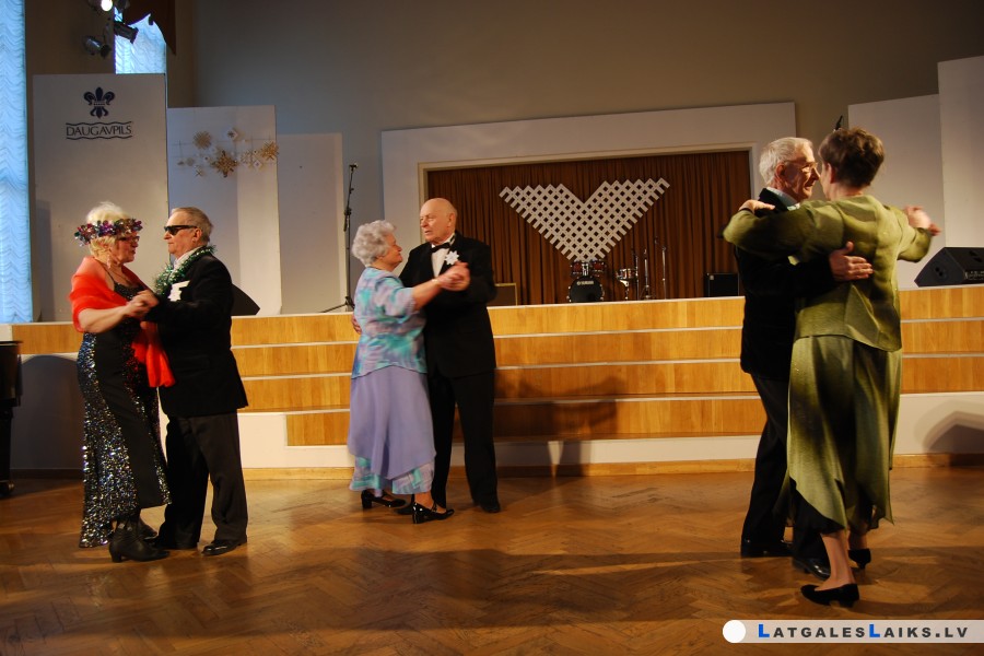Seniori ir veseli, kamēr ir aktīvi