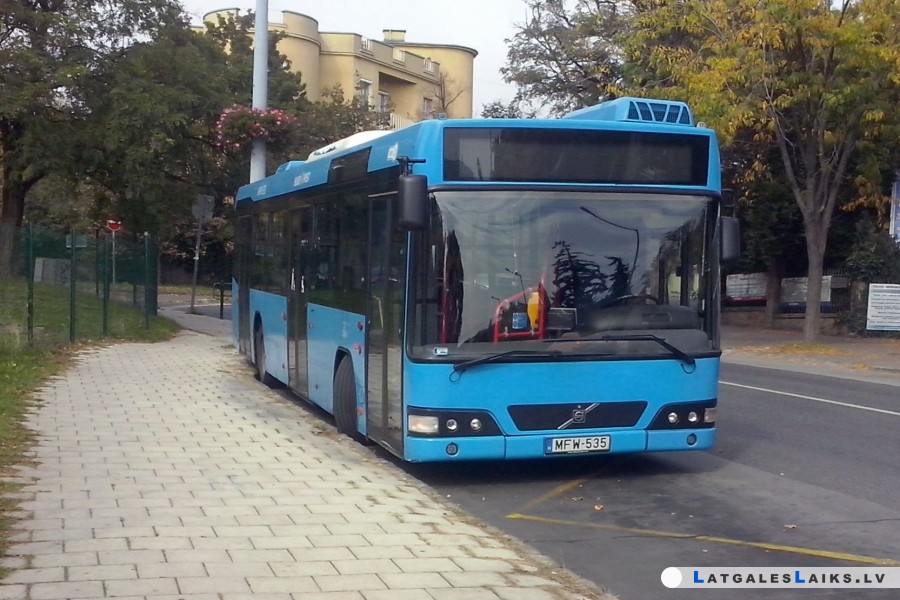 Daugavpils saņēma divus autobusus