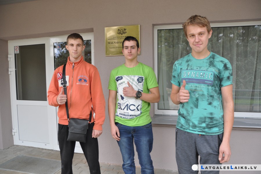 Višķu tehnikuma audzēkņi saimniekos laukos