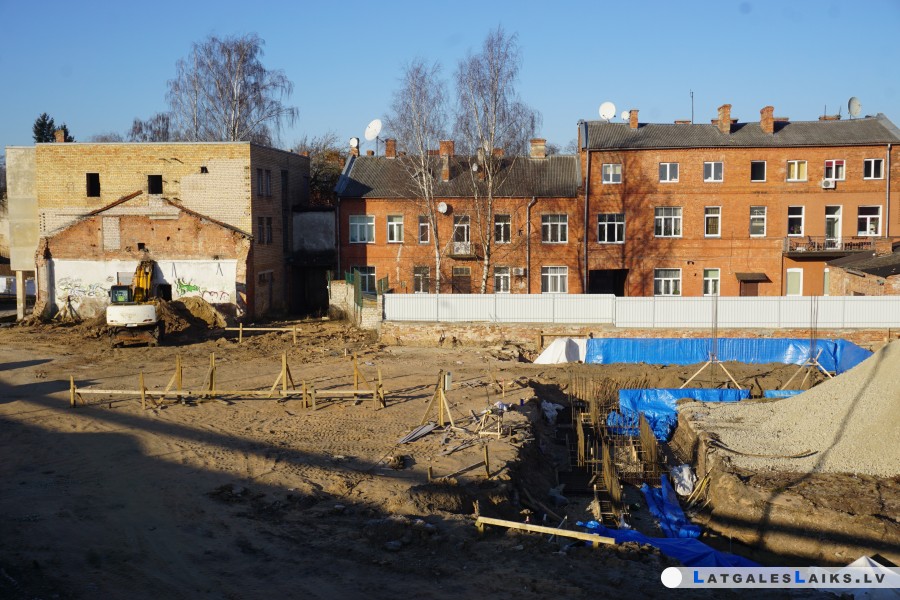 Uzsākti Saules skolas jaunās ēkas būvdarbi