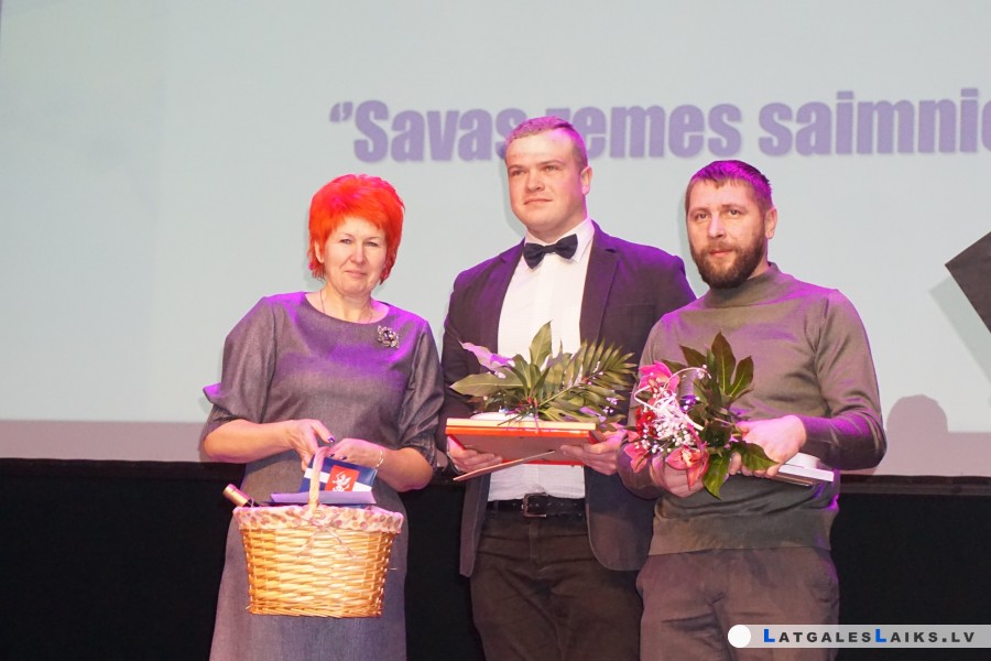 photo.jpg