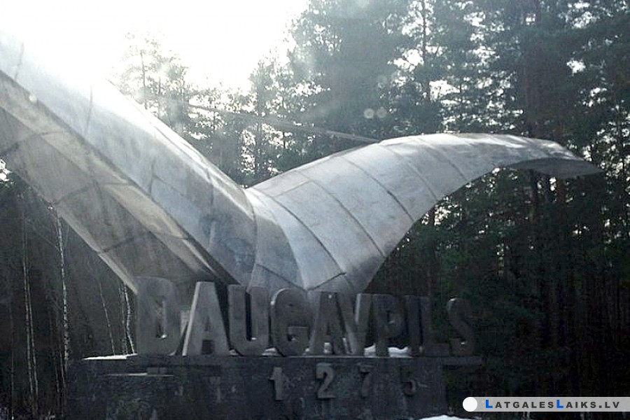„Kaiju” izgaismos