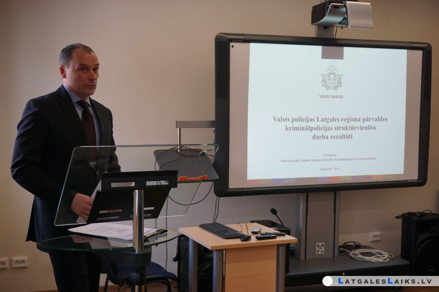 Spaiss nav atrasts, bet marihuānas ir daudz