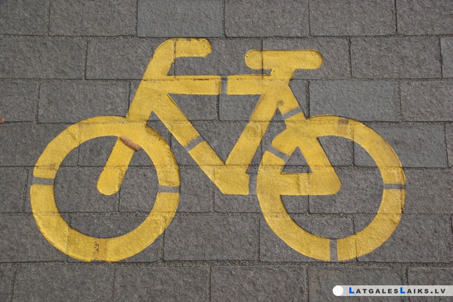 Bīstamais velosipēdu un mopēdu laiks