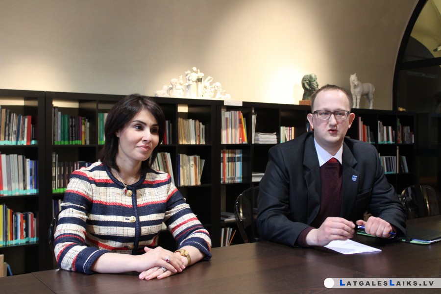 Daugavpili apmeklēja AAE vēstniece