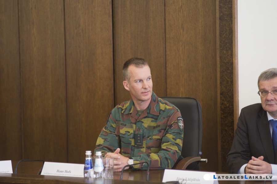NATO virsnieki noskaņoti uz sadarbības uzlabošanu