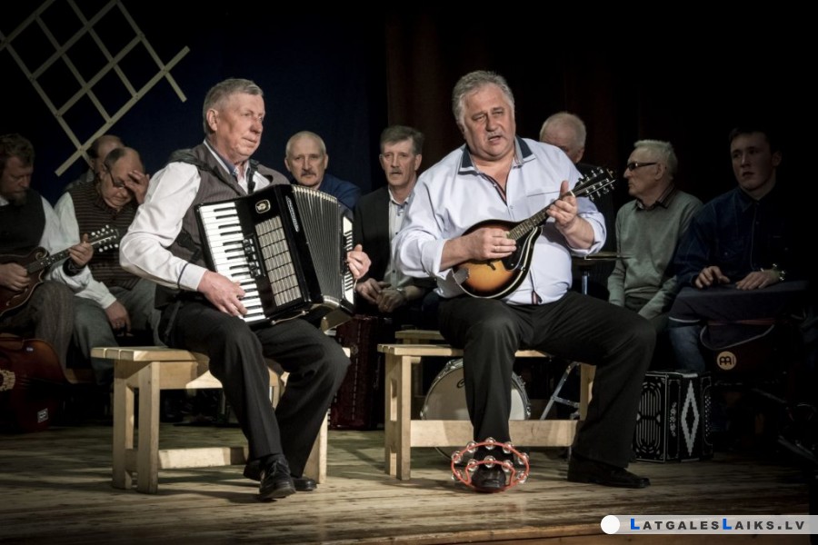 Vabolē satikās tautas muzikanti