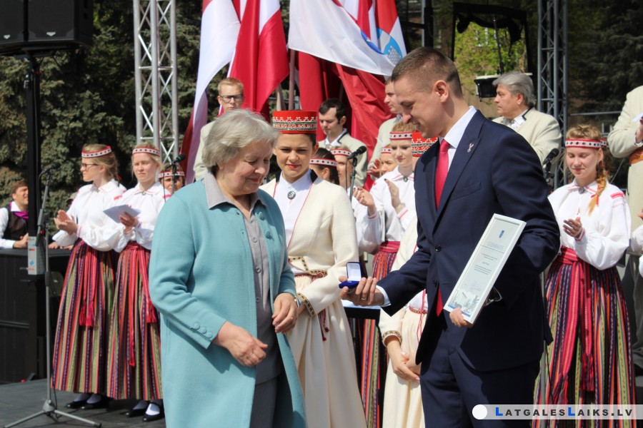 photo.jpg