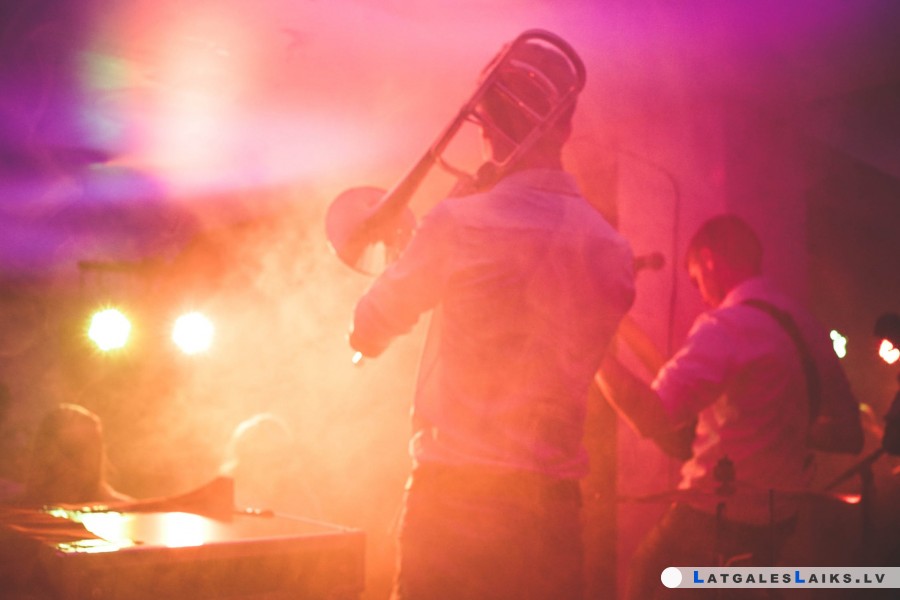 Mūziķi un grupas aicināti pieteikties dalībai Kāzu muzikantu festivālā
