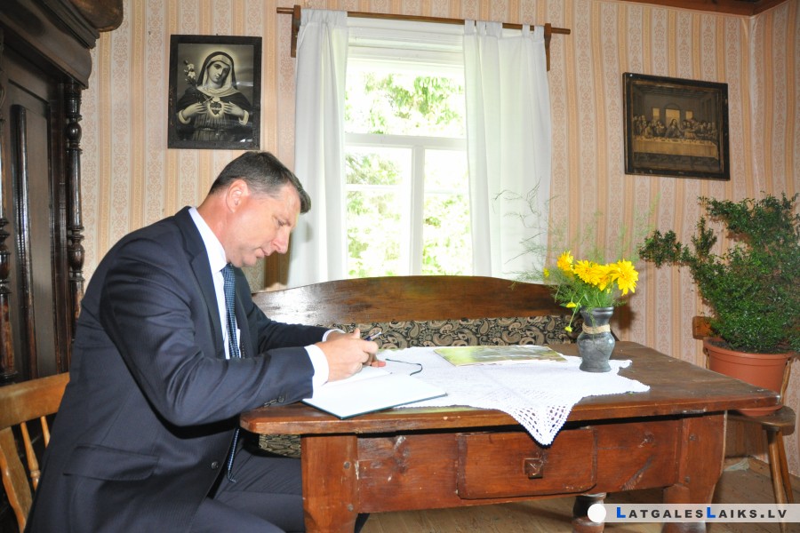 photo.jpg