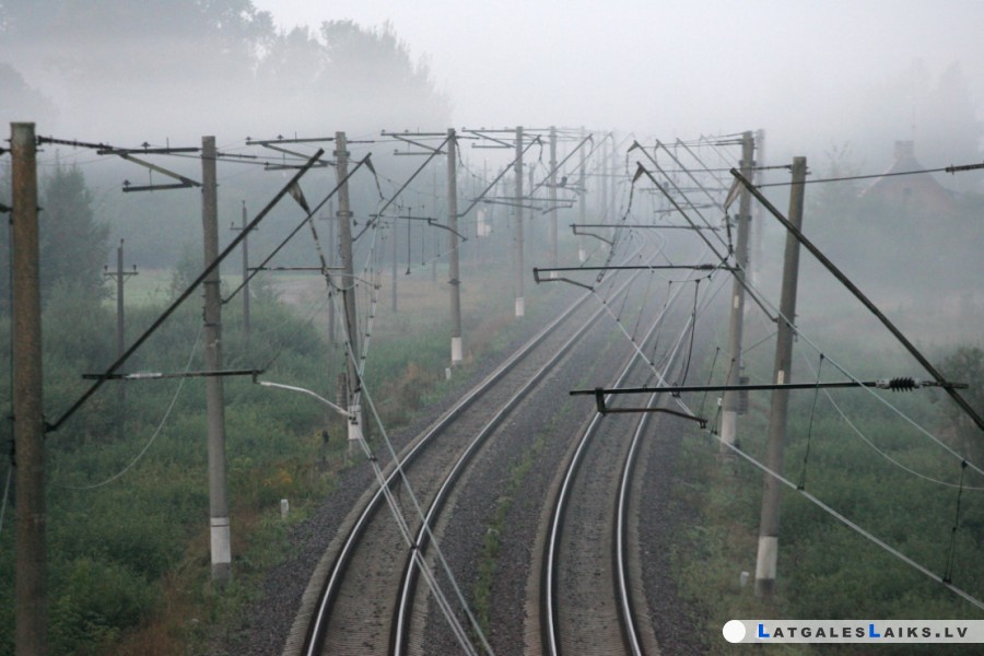 Par mēnesi pagarina pieteikumu pieņemšanu dzelzceļa elektrifikācijas iepirkumā
