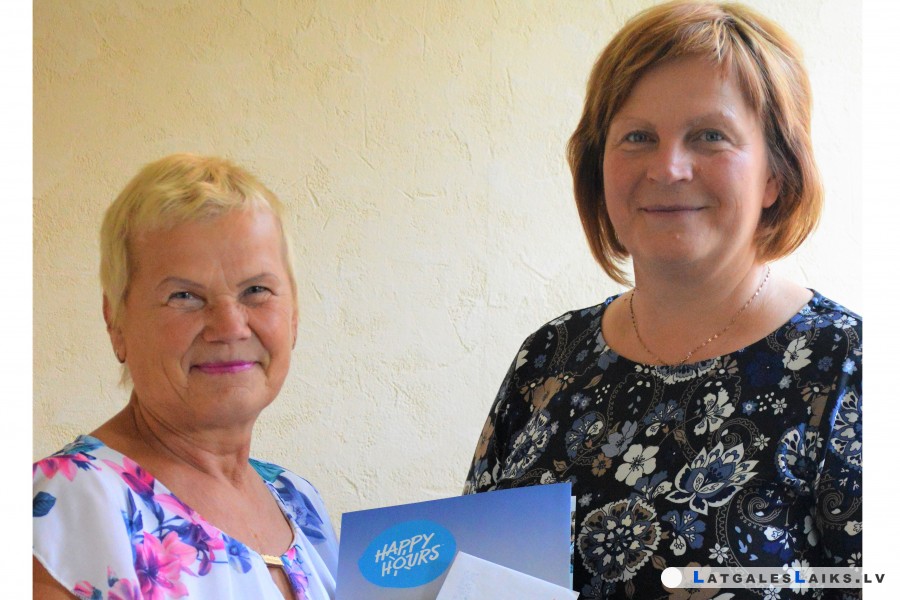 „100 darbi Latvijai” balvu laimē Zinaida Popova no Rugājiem