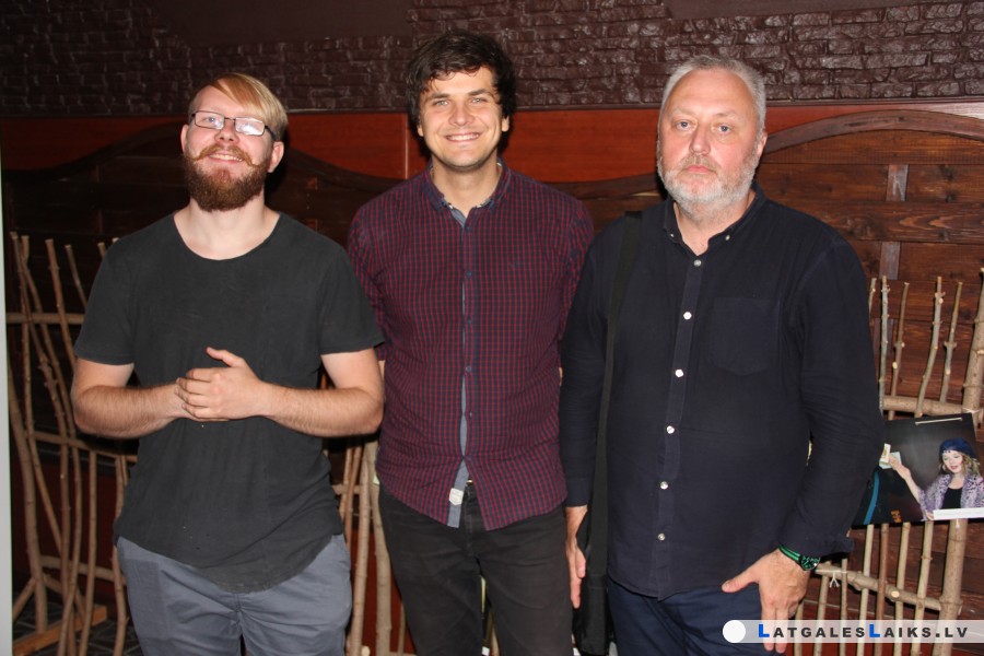 photo.jpg
