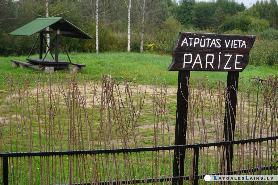 Vietējā Parīzē trūkst vien Eifeļa torņa