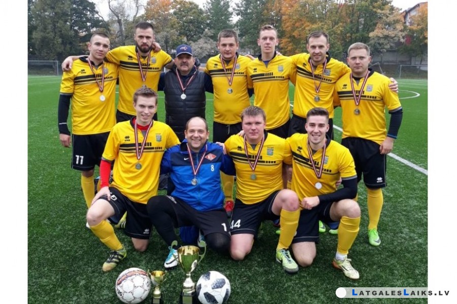 „Kalupei” otrā vieta Latvijas amatieru minifutbola turnīrā