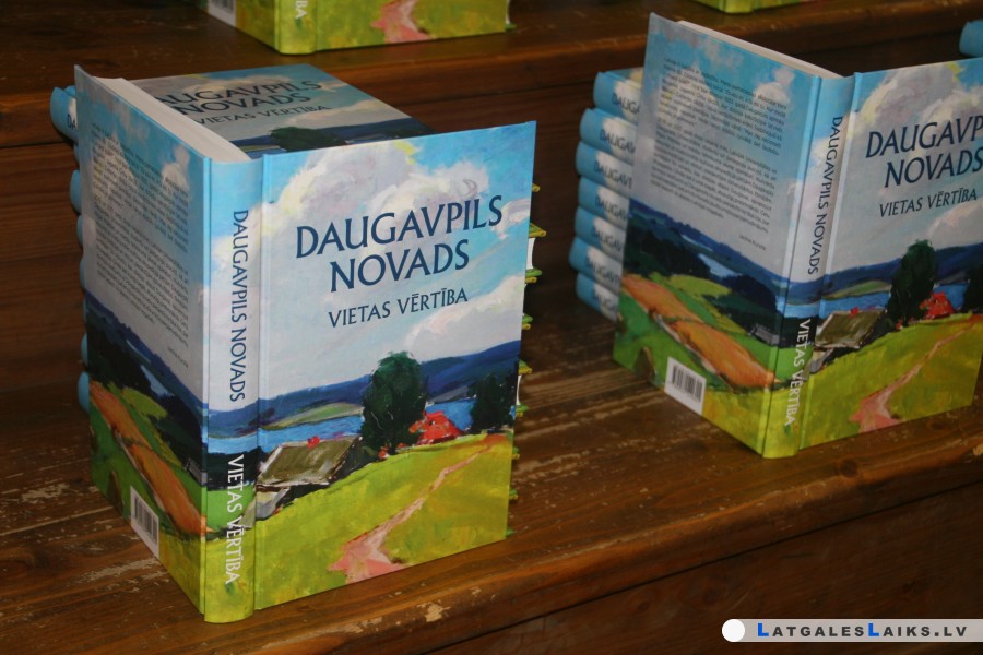 Daugavpils novada vērtības aprakstītas grāmatā