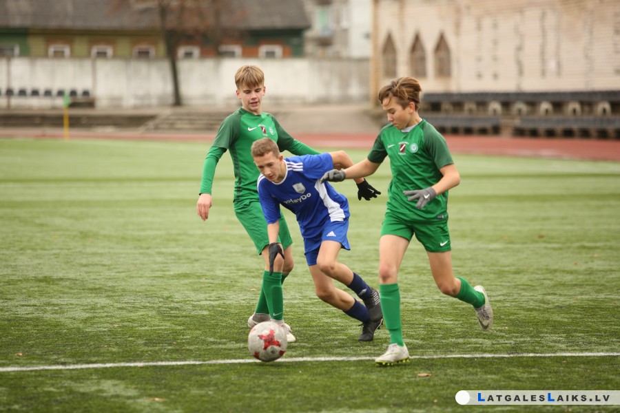 Daugavpils jaunajiem futbolistiem – zelts un sudrabs