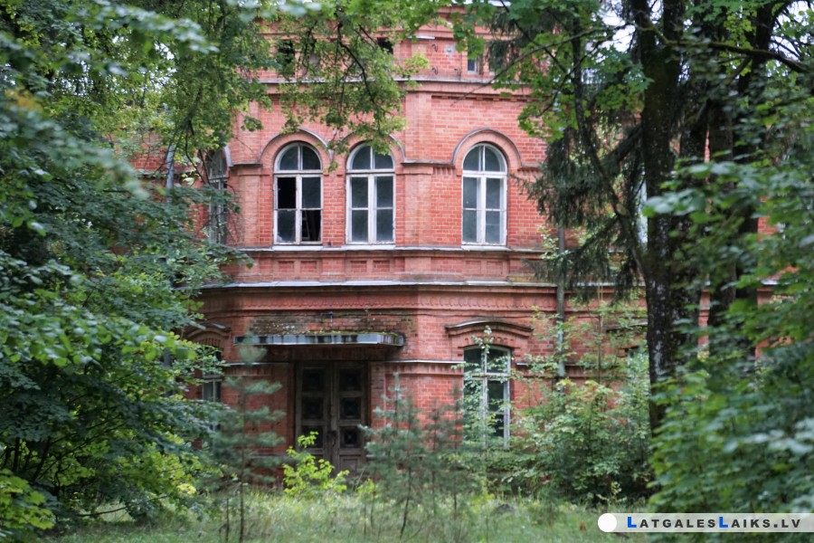 Pārdod sanatoriju „Mežciems”