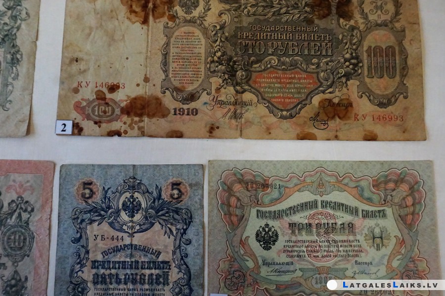 Latvijas banknotēm un monētām – simts gadi