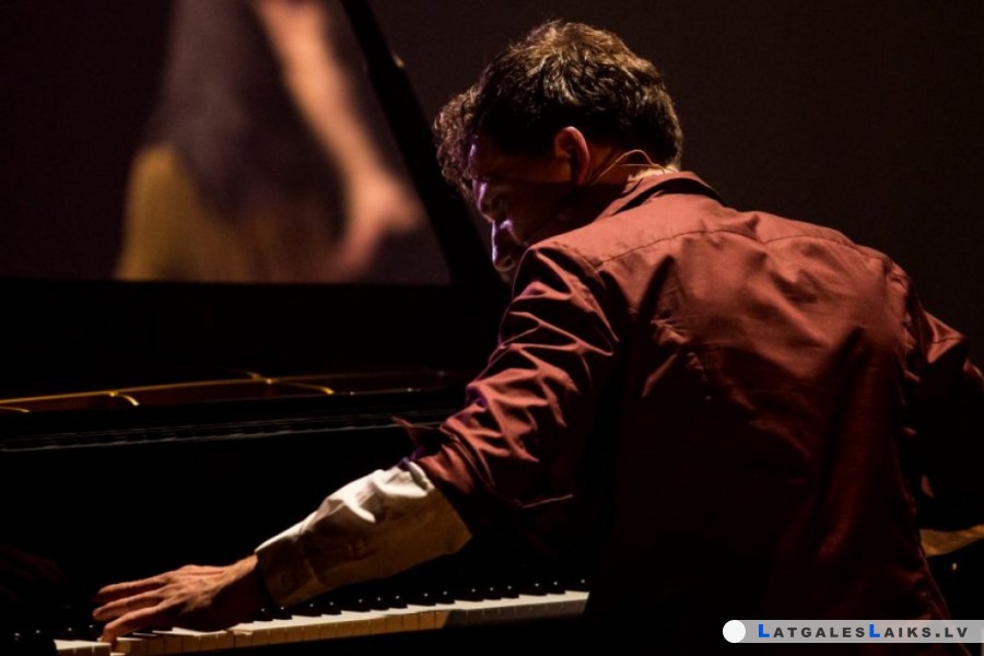 Pianista Reiņa Zariņa jaunajā koncertprogrammā tiks atklāta nakts dažādā būtība