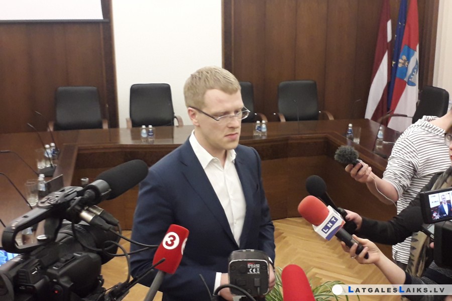 Andrejs Elksniņš atkal ievēlēts Daugavpils domes vadītāja amatā