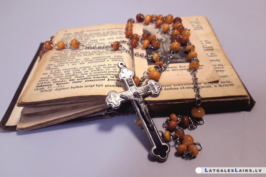 Atklās izstādi priestera Aleksandra Madalāna piemiņai