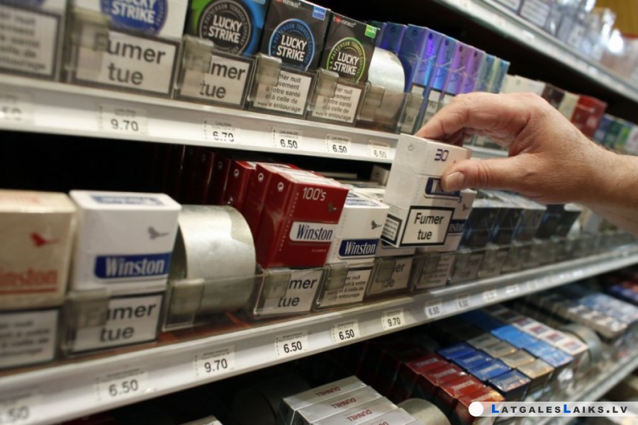 No 2020.gada 1.oktobra cigaretes veikalu plauktos nebūs redzamas