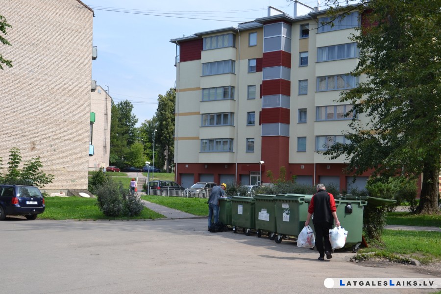 Atkritumu apsaimniekotājs saņem „trīs ar plusu”