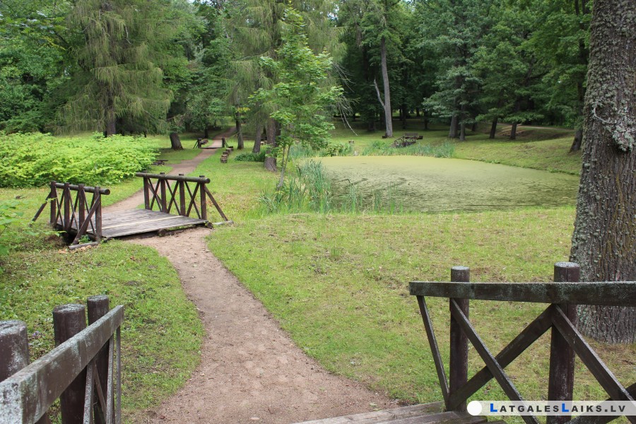 Krītoši koki un „Gaismas taka”: kas gaidāms Daugavpils novada svētkos Juzefovas parkā?