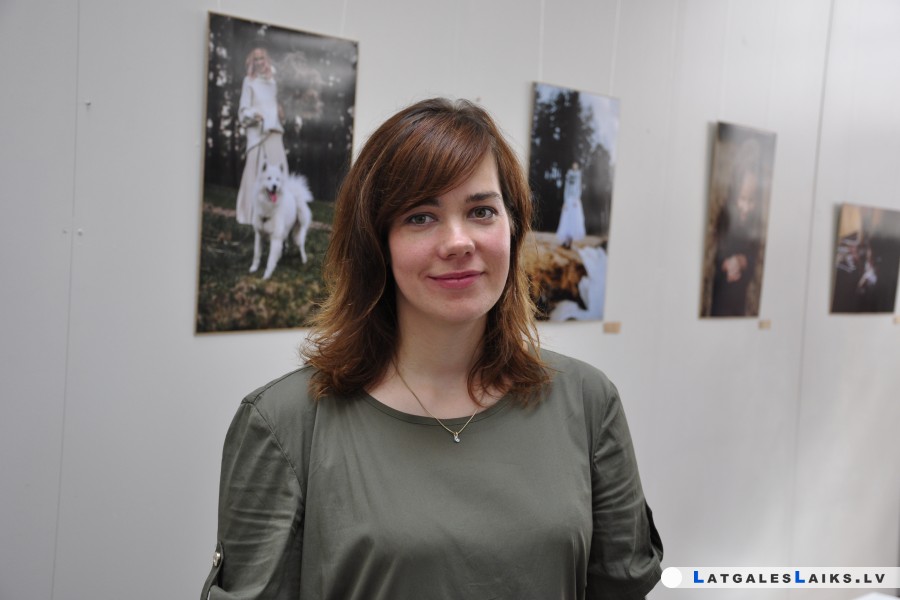 Viss sākās ar drauga dāvātu fotoaparātu