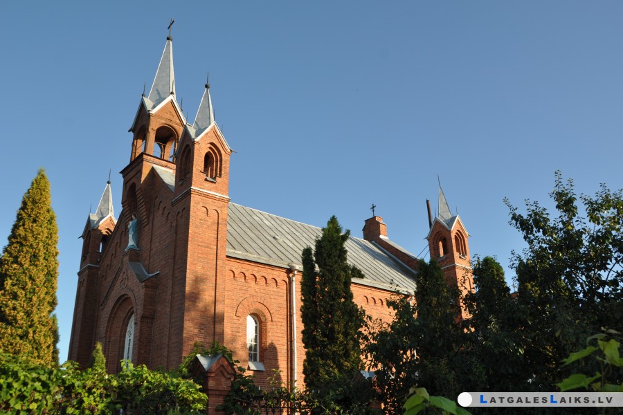 Grīvas katoļu baznīca svin 130 gadu jubileju