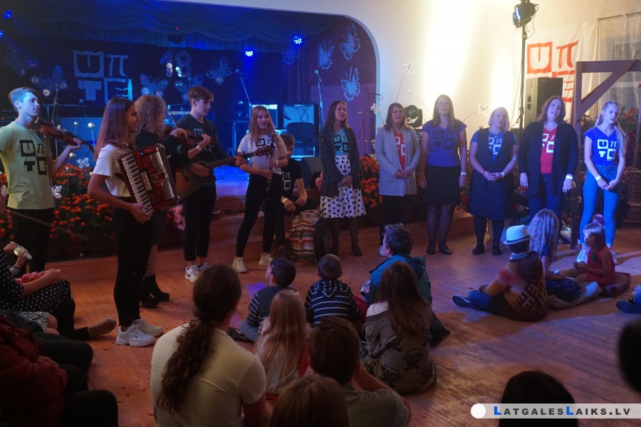 Festivāls „Upītes Uobeļduorzs” iešūpojās pilngadībā