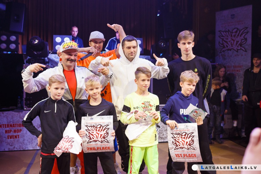 Aizvadīts starptautiskais breika deju festivāls