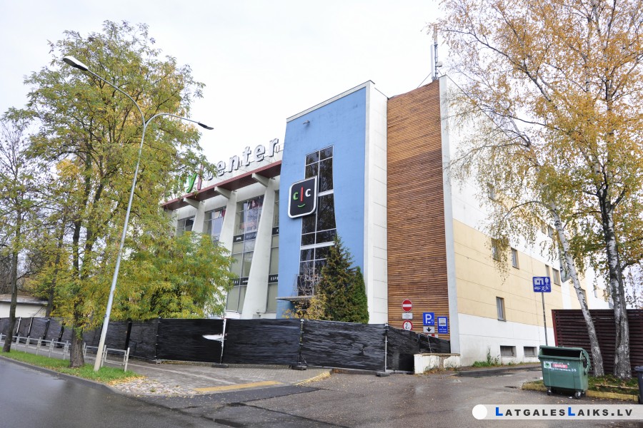 „City Center” sākušies atjaunošanas darbi