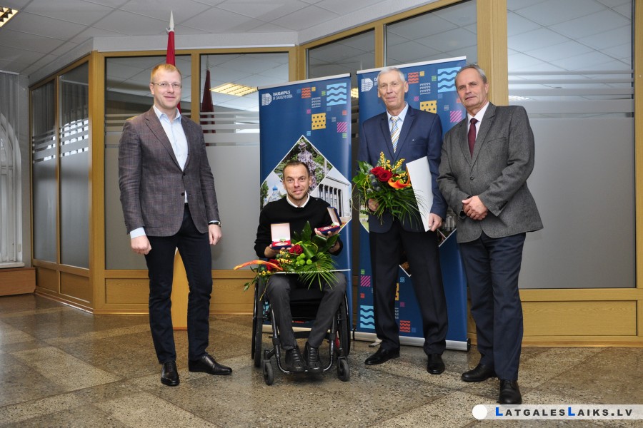 Domē sumināja paukotāju Dmitriju Valaini