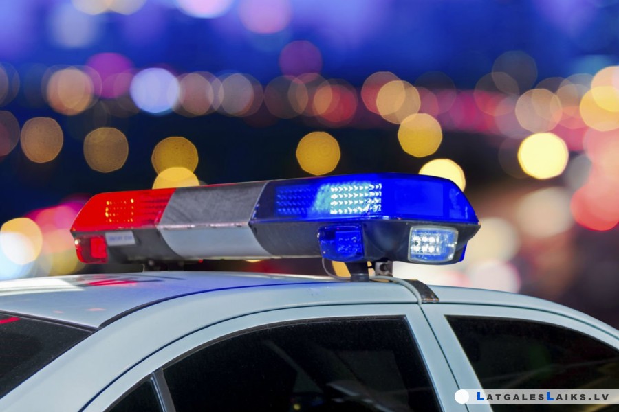 Ludzā autovadītājs mēģina piekukuļot policijas darbiniekus