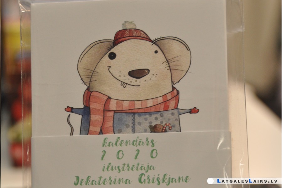 Žurkas gada kalendārs trīs valodās