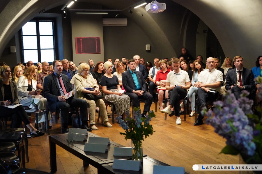 Ministriju parlamentārie sekretāri apsprieda Daugavpils ekonomiku pasākumā „Brančs ar uzņēmējiem”