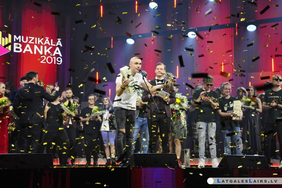 “Muzikālajā bankā 2019” uzvar Dona “Es nāktu mājās”