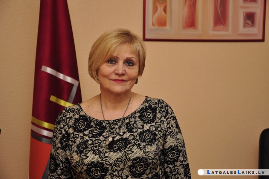 Visiem bija jāsāk dzīvot un strādāt citādi