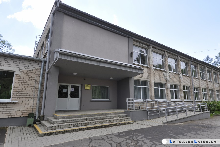 Višķu lauksaimniecības tehnikums turpinās darbu Daugavpils Būvniecības tehnikuma paspārnē
