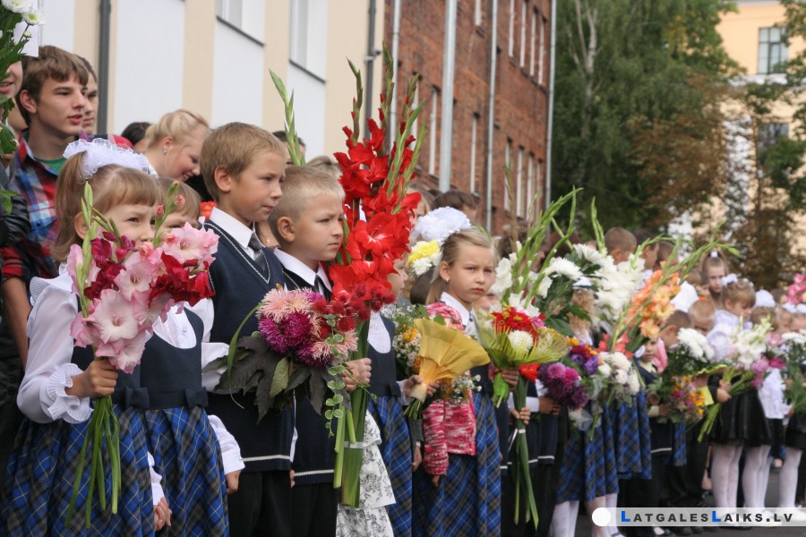 Skolās vēl ir brīvas vietas