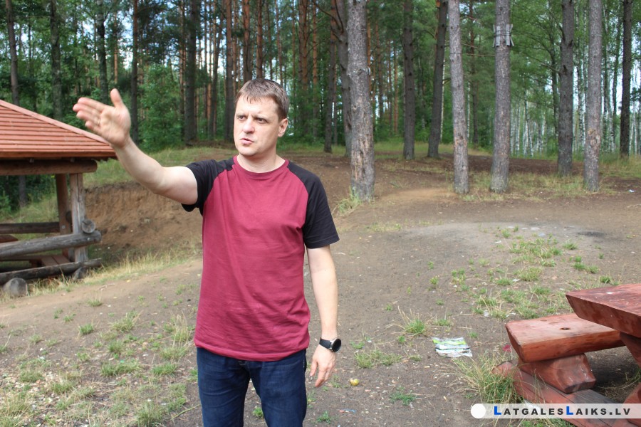 Daugavpilī ogojot jāuzmanās nevis no čūskām, bet no stikliem