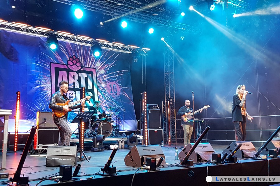 Daugavpilī izskanēja jubilejas “Artišoks”