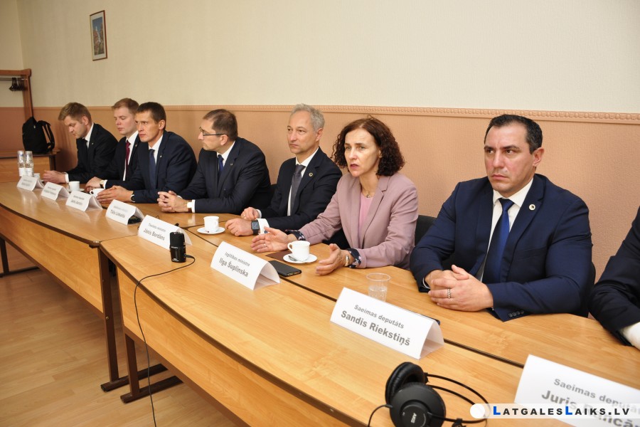 photo.jpg
